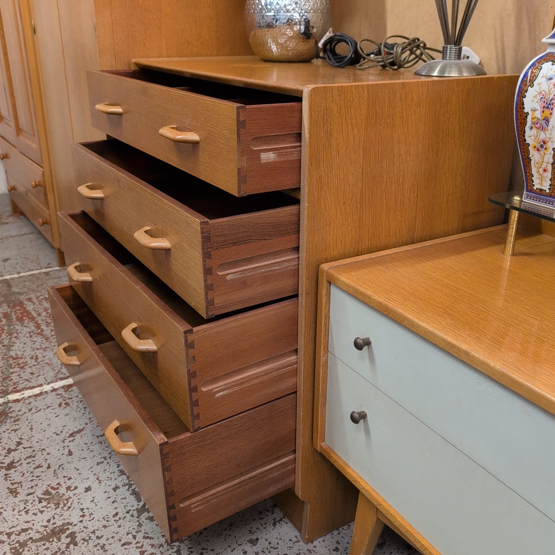 Chest of Drawers
